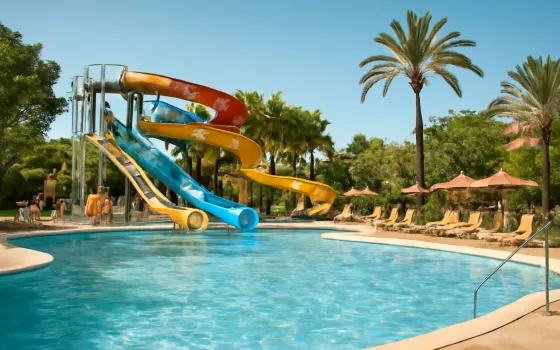 Qué parques acuáticos y planes de agua hacer desde Luengihouse en Lloret de Mar